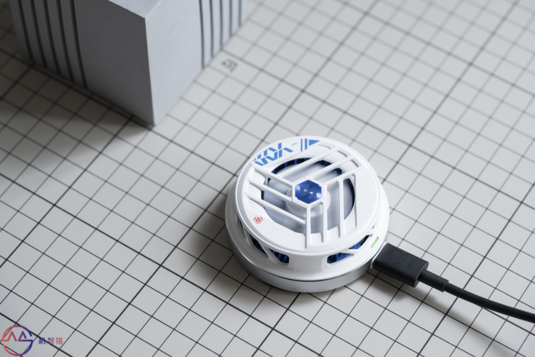 从13.9到299元有什么区别？主流手机散热背夹横测