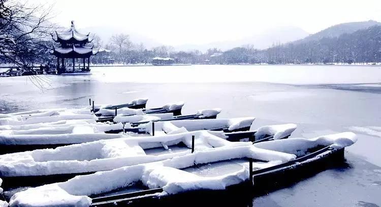 七绝 西湖雪景