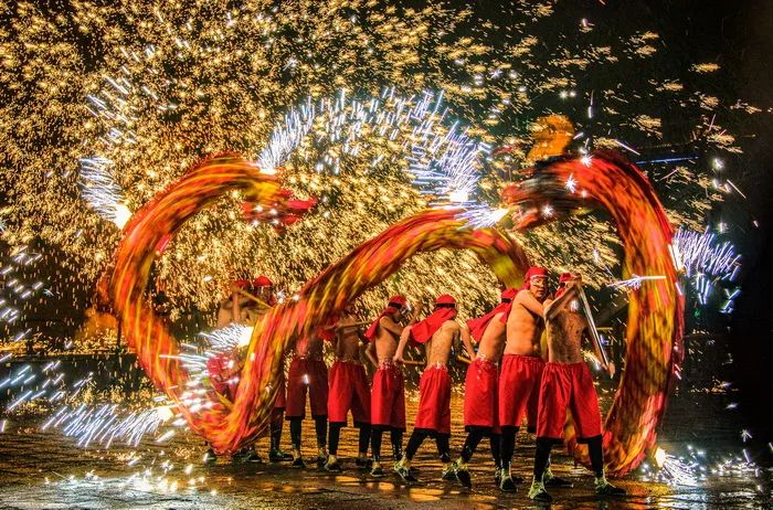 龙舞何新春 - 斯里兰卡中国文化中心开启春节快乐