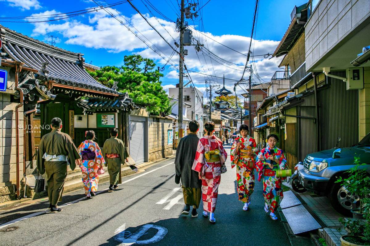 日本工薪族年终奖能拿多少钱，他们的月薪和生活水平怎样？