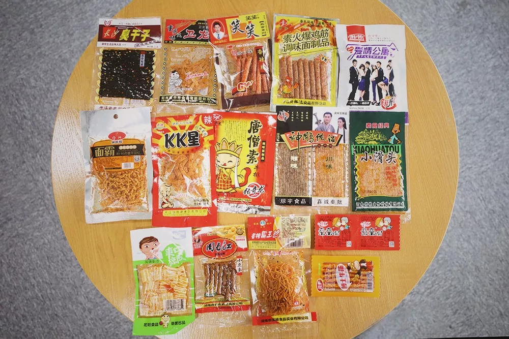 一口入魂！15款童年辣条评测，5毛钱就能买到的快乐