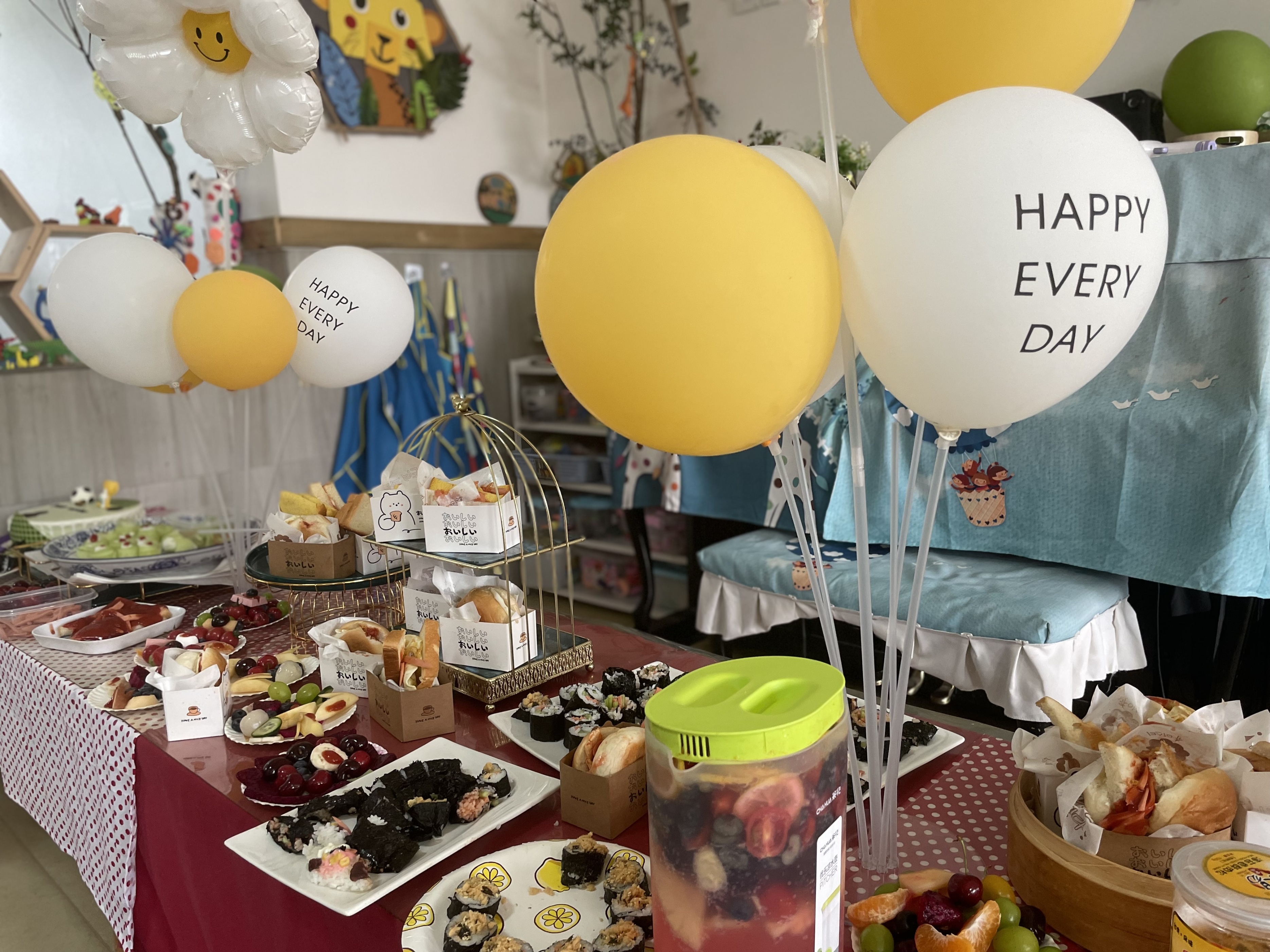 德阳市第一幼儿园开展以“品”美食“慧”生活为主题的活动