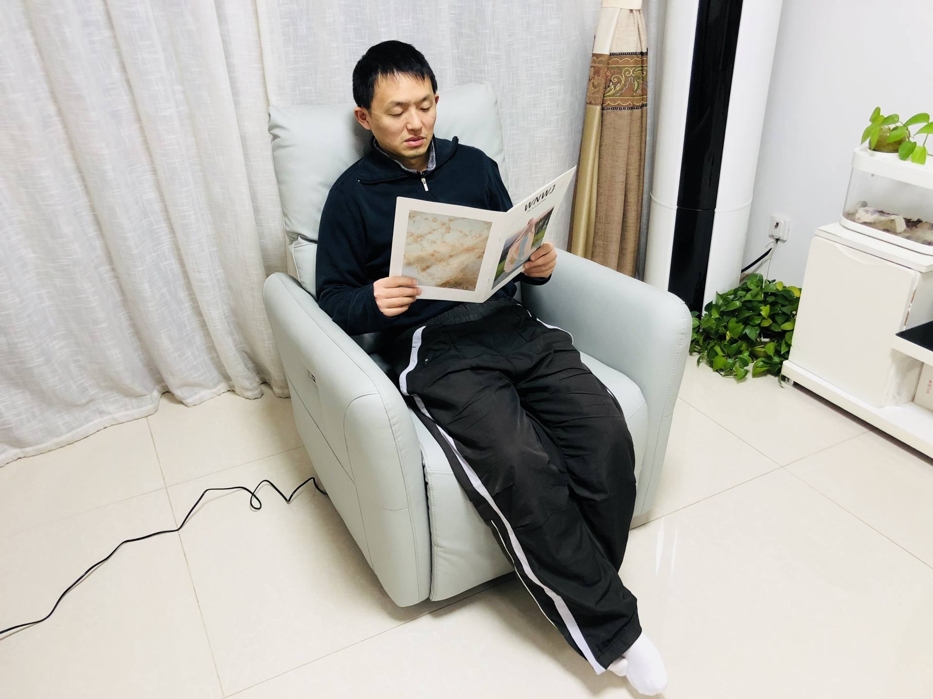 居家好物分享，比床還舒服的8H COZY智能按摩沙發