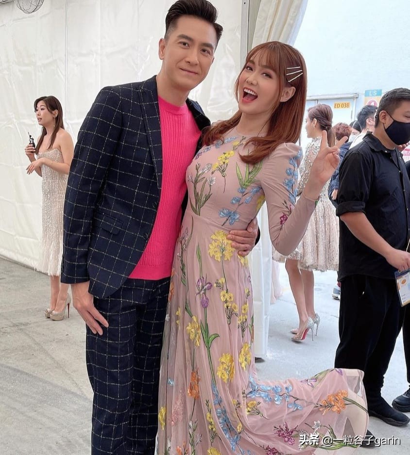 Roxanne 即使她的资深演员父亲Tong希望她离开她也不会离开TVB