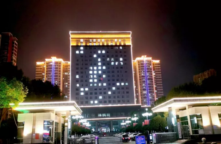 ����������ϸ��50�죺ҹ�������ø��´����������