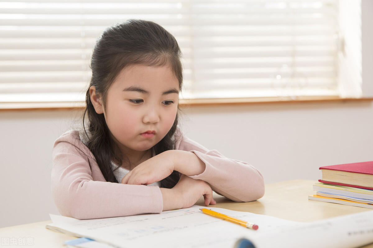 蔡少芬鼓励女儿发脾气：孩子发脾气，你的第一句话很重要