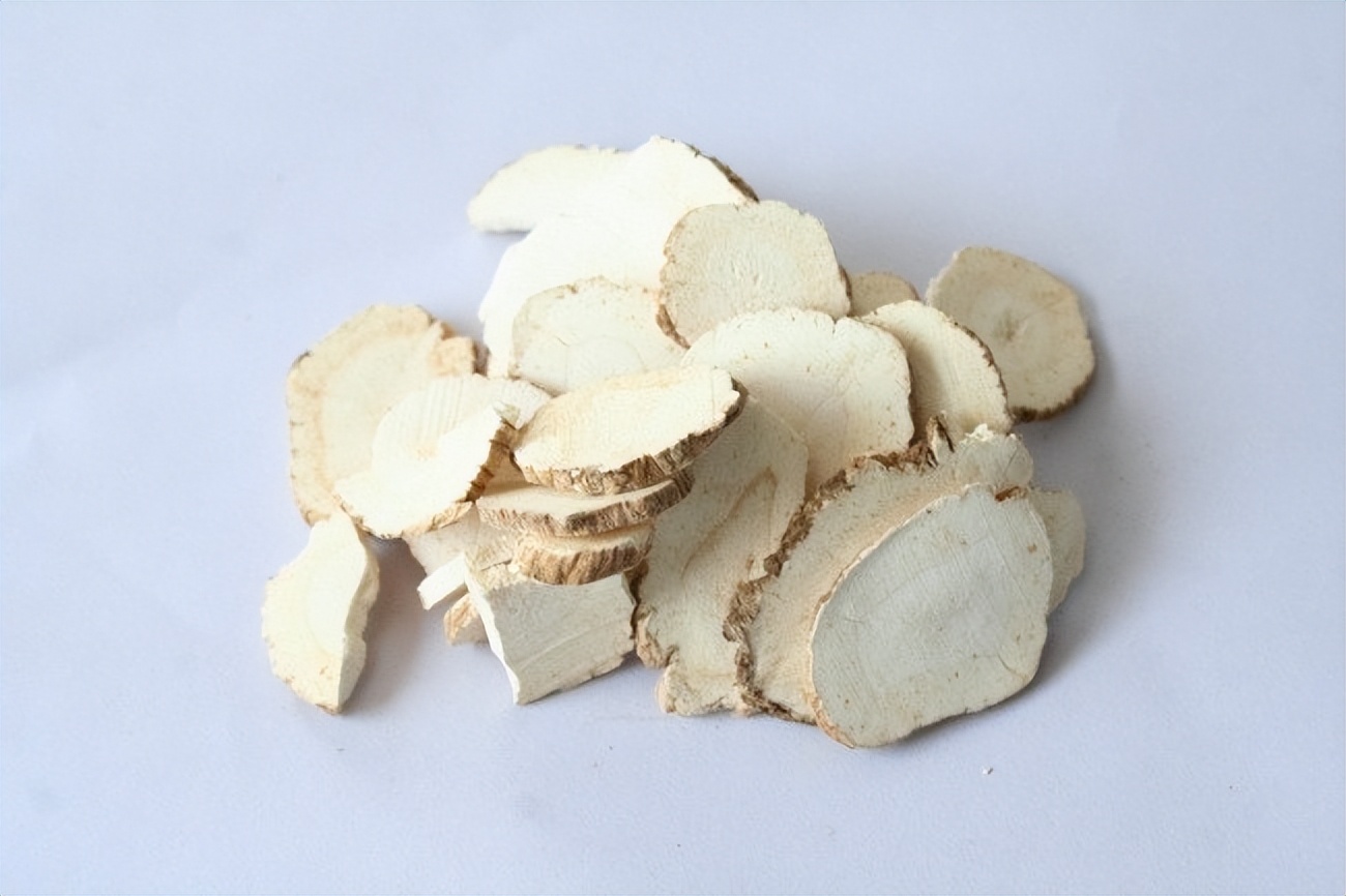 幾味中藥緩解行動障礙，中醫調養腦出血後遺症就看這一方