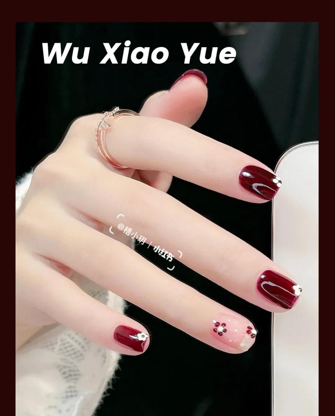 酒红色美甲图片（显白的酒红色气质美甲推荐）