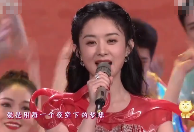 35歲趙麗穎露臉央視春晚，關掉美顏跟濾鏡，這狀態也太真實了吧