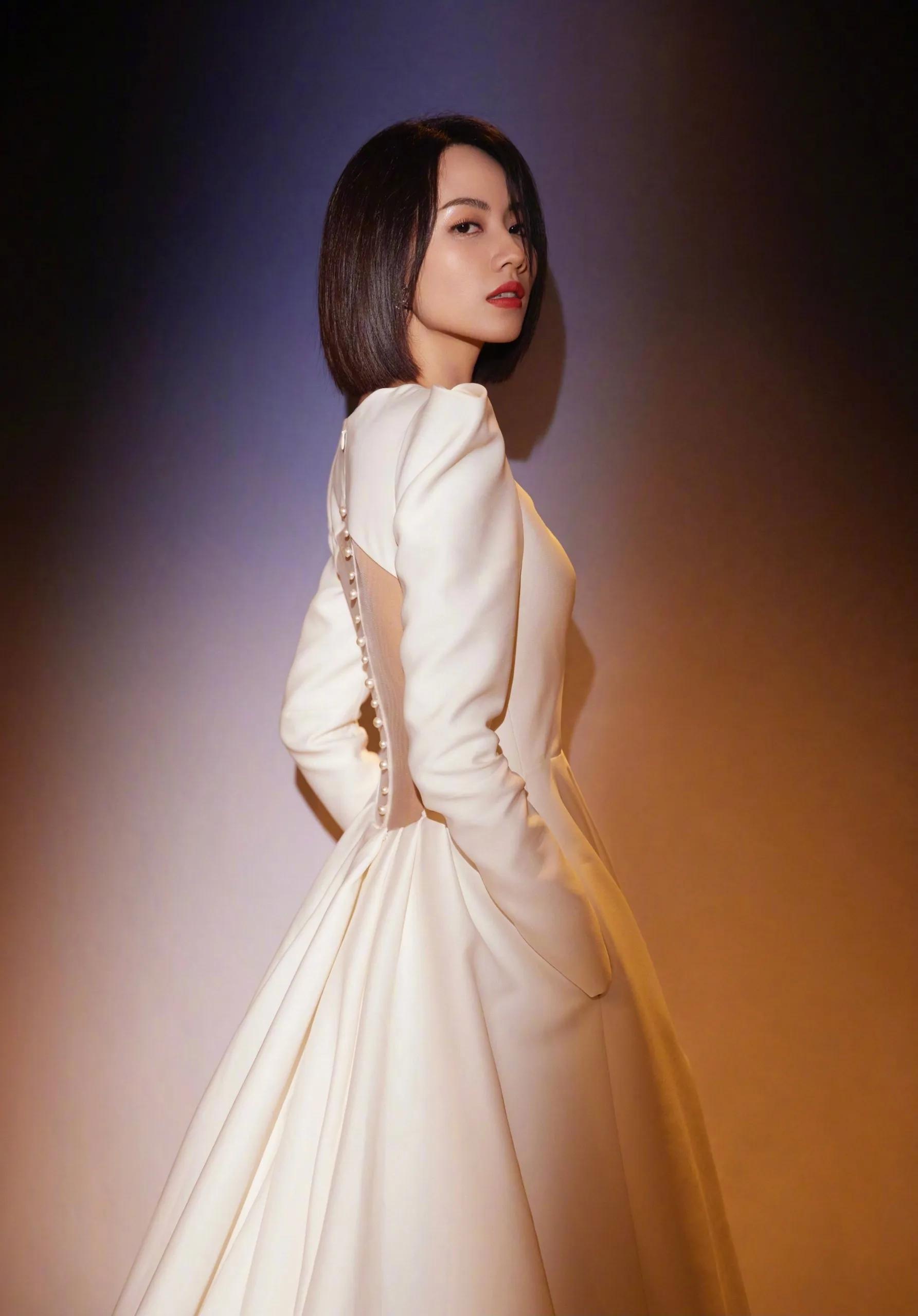 刘惜君的时尚穿搭，每一套都好看，她的每一面，都能给人美的享受