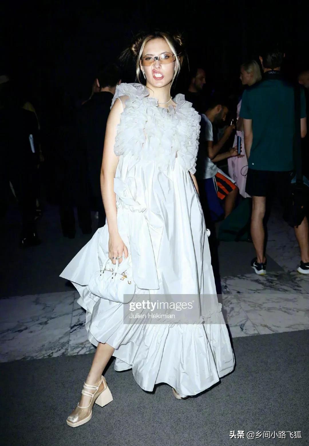 谷爱凌亮相巴黎高定时装周，四套造型各具风格，你喜欢哪一身呢？ ​​​