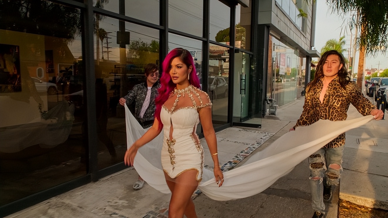 至于两大主角 christine chiu 及 anna shay 就继续在第二季斗个你死