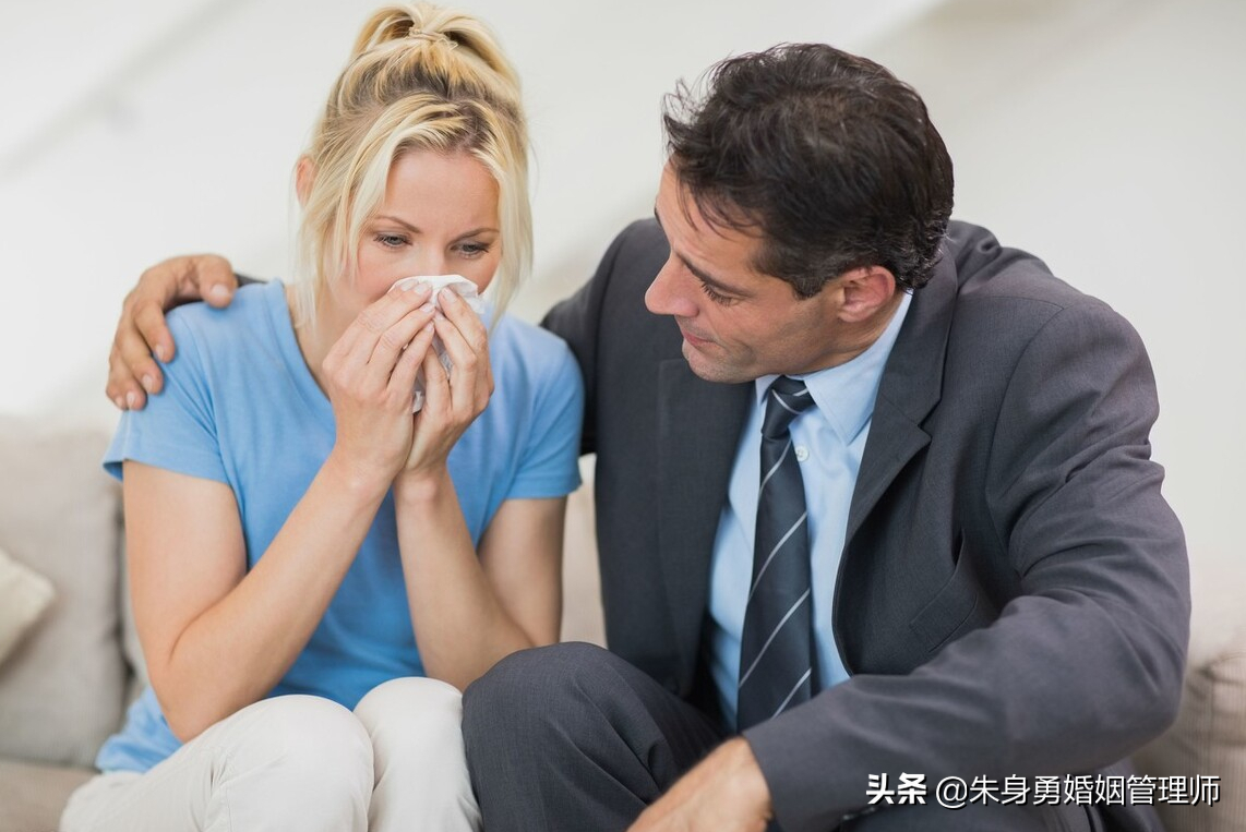 离婚男人的心理弱点分析（男人闹离婚的心理阶段表现）