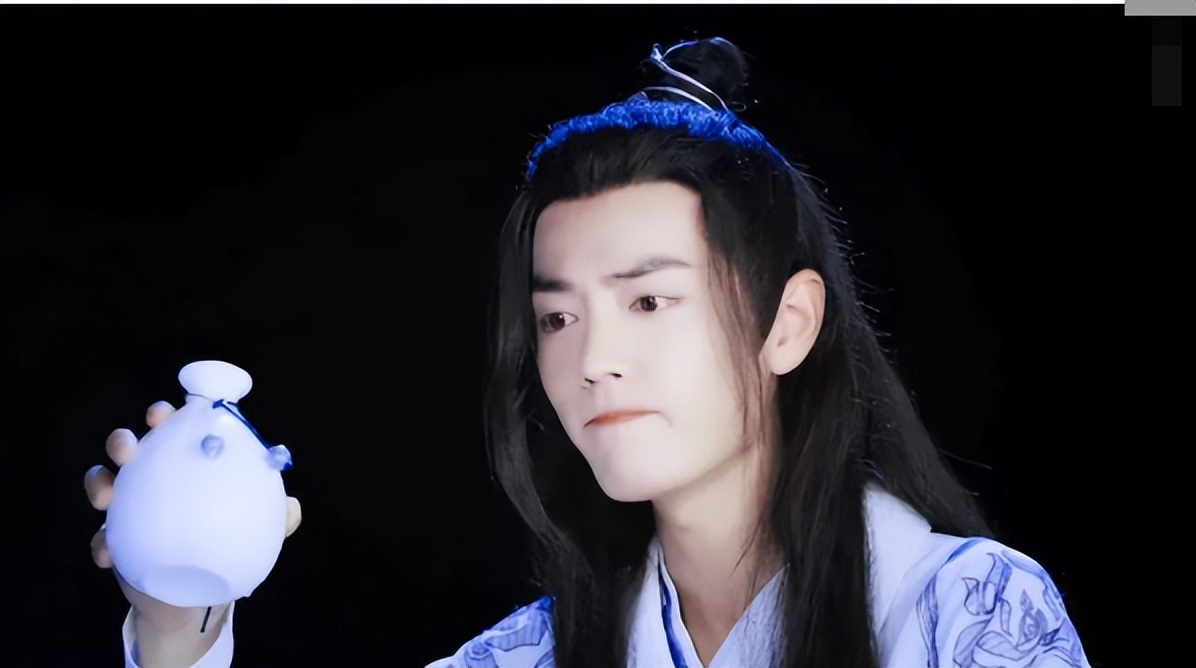 “龙须刘海”不要随便碰，颜值高的仙气飘飘，颜值低的秒变蟑螂精