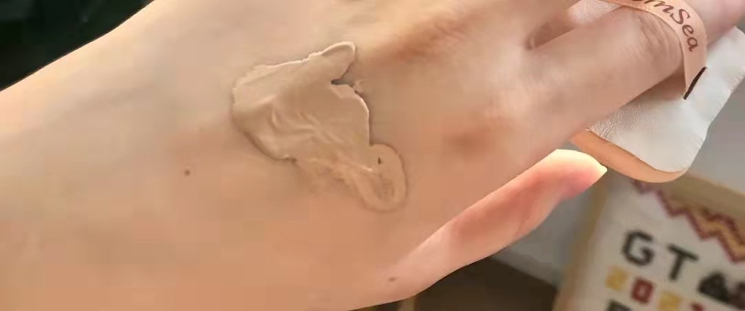 女人如何快速化妆出门？这4款上妆自然贴肤的BB霜，值得入手