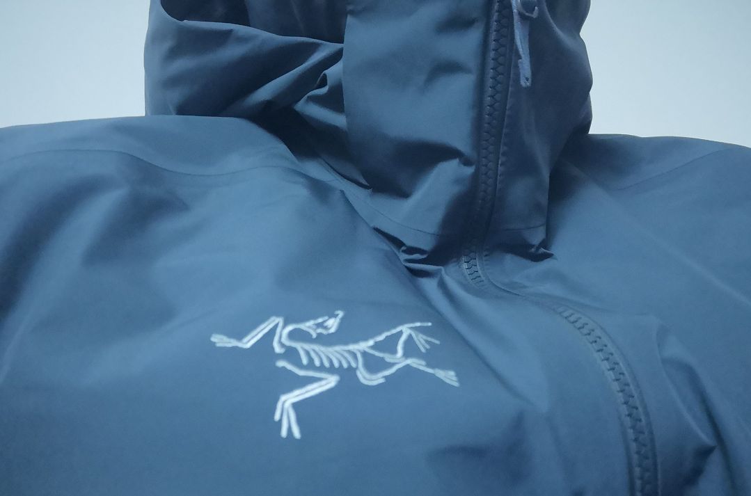 始祖鸟Macai羽绒服，到底是“神器”还是“智商税”？听听大实话