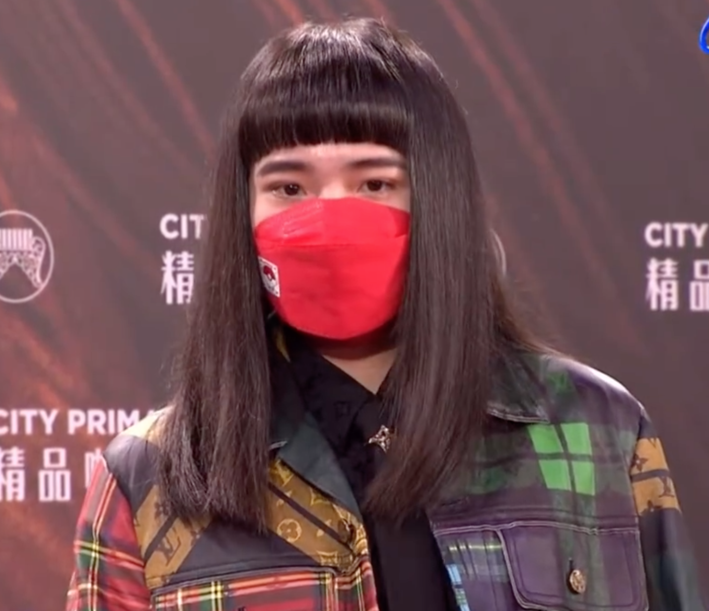 这是颁奖还是开业？金曲奖艺人造型齐翻车，现场变成乡村大舞台？