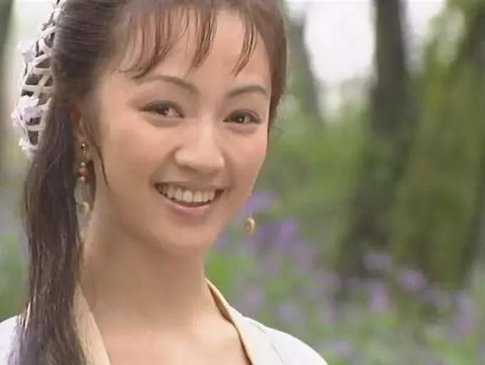 演员 罗海琼