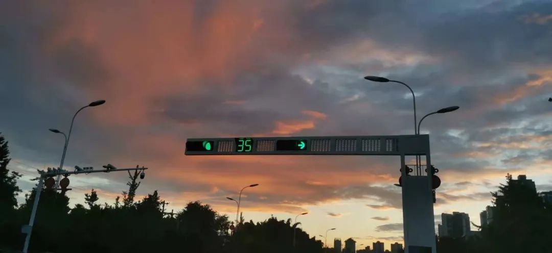 考400分也难进复试，这届考研人究竟有多难？