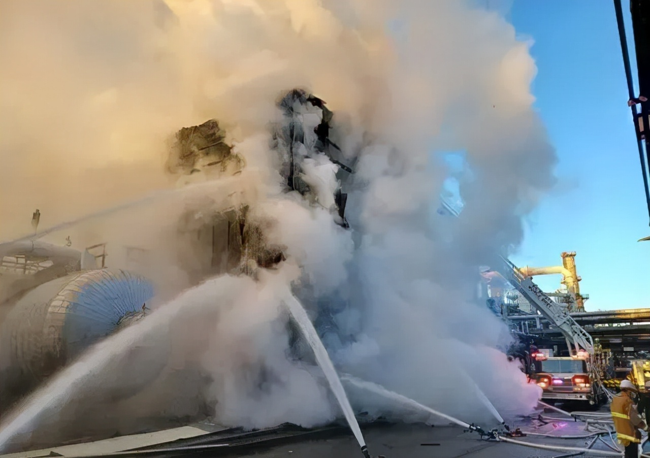 1人遇难,2名消防员牺牲!在全球创造了四个第一的储能电站为何会爆炸?