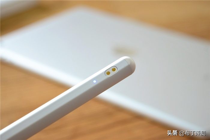 媲美Apple Pencil的手写笔，南卡电容触控笔评测