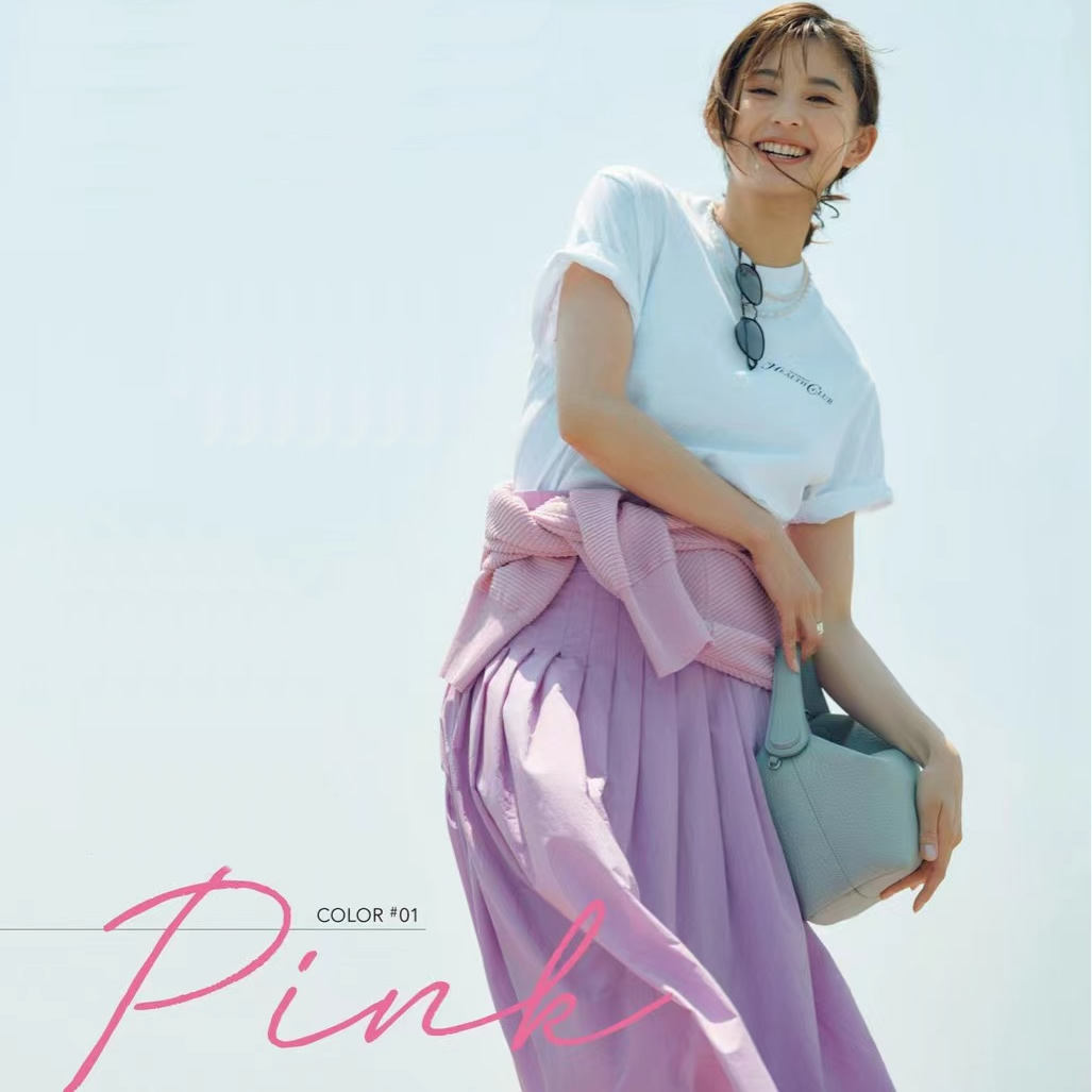 不愧是色彩王者，一穿就惊艳！6类“配色穿搭”，讲究女人最喜欢