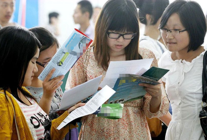 大学生喜从天降，又一国企招聘“不用笔试”，面试通过即可入职