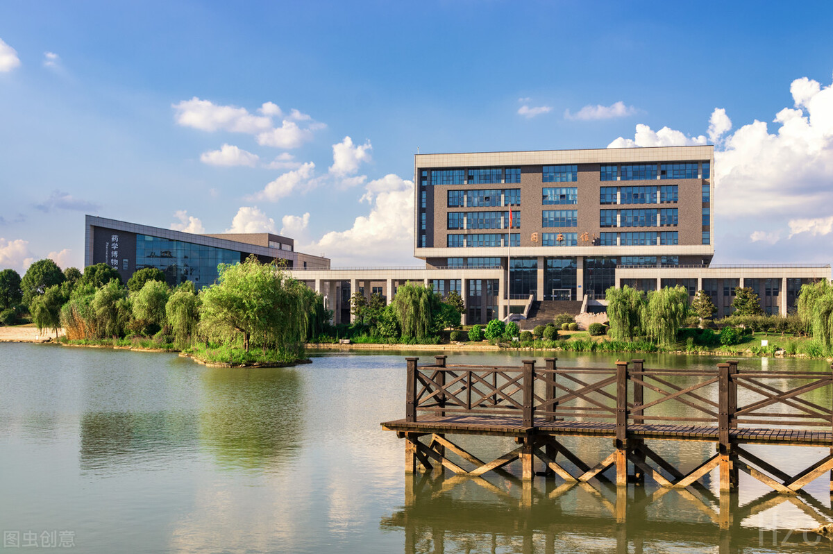 “南北双药”：中国药科大学PK沈阳药科大学，到底谁是“药王”？