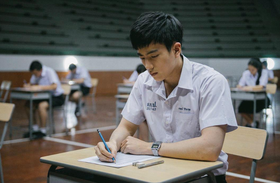 高考如何防止双胞胎“替考”？官方手段让人佩服，这谁还敢作弊