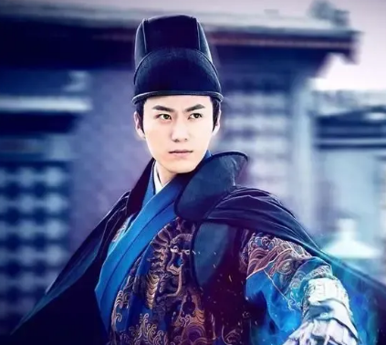 穿飞鱼服我只服这11位男星！穿上后个个化身为万人迷，霸气侧漏