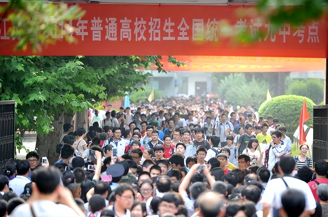 22年高考时间定了！这些信息值得学生家长关注，以免出现意外情况