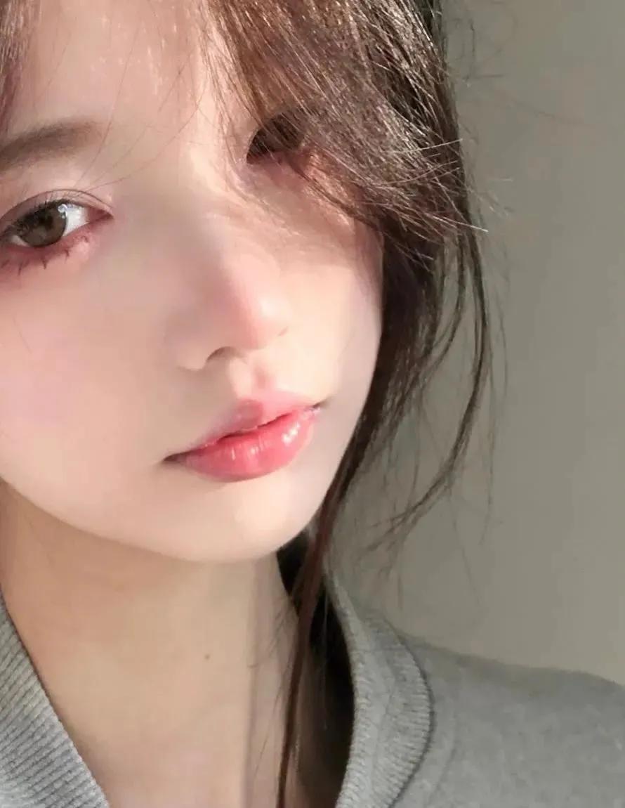 形容女生单纯的句子说说心情_晶羽文学网