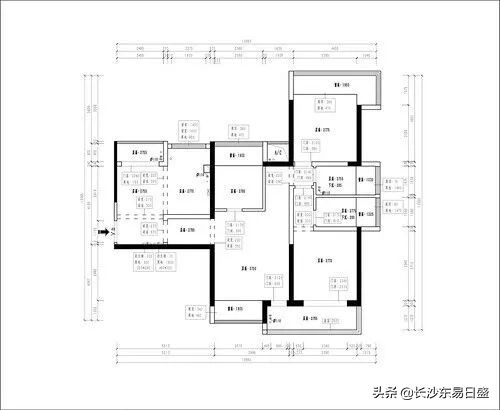 136㎡现代简约风，书房和客厅融为一体，增大整体视觉面积