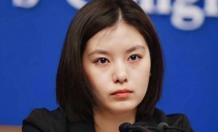 2021年四位很励志的“女性素材”，值得写进高考作文，可锦上添花