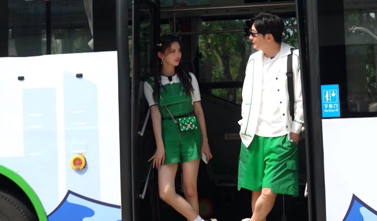 离了黄磊黄渤孙红雷，《极限挑战》迎来新男人帮，开播就榜单冠军