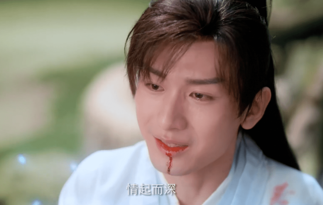 花式吐血,有人凄美惹人疼,有人尴尬像喷泉,这6位吐血也太美了