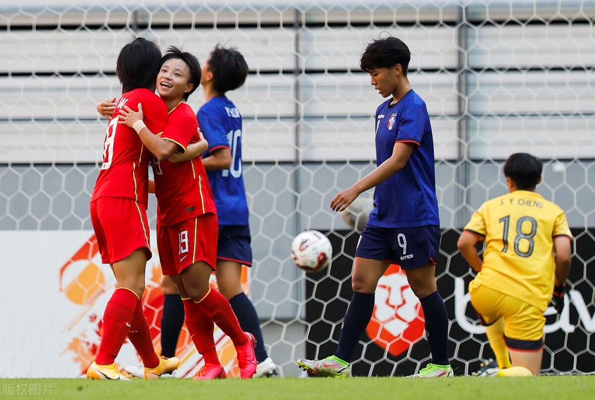 韩国女足11号球员照片(3名21岁小将首发，2人踢满全场，中国女足赢了比赛，也赢了未来)