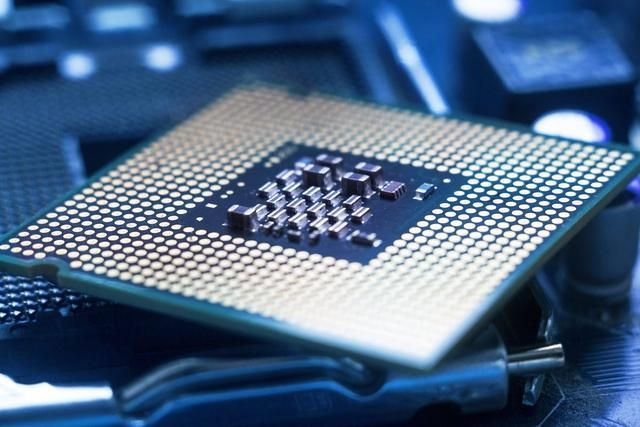 了解计算机处理器：CPU 与 vCPU 以及线程与内核