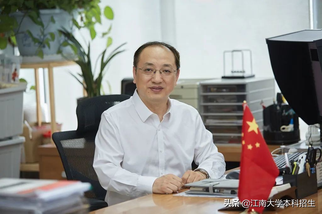 强！一年获批直接经费9976.7万，江苏一流大学又传喜讯：再获1495万经费