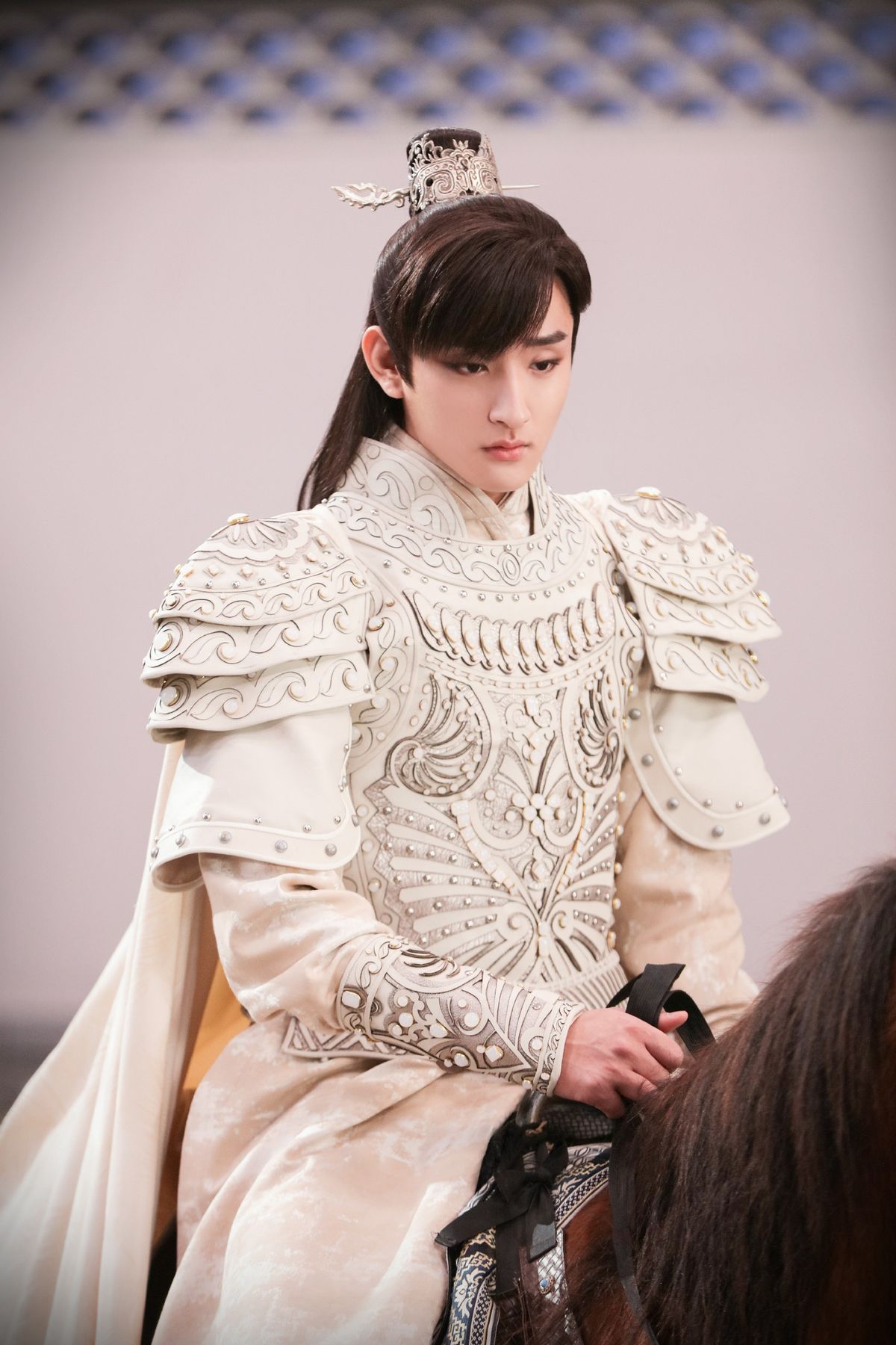 综艺中“令人气愤”的场面：让人舔脚趾，欺负没有背景的女演员