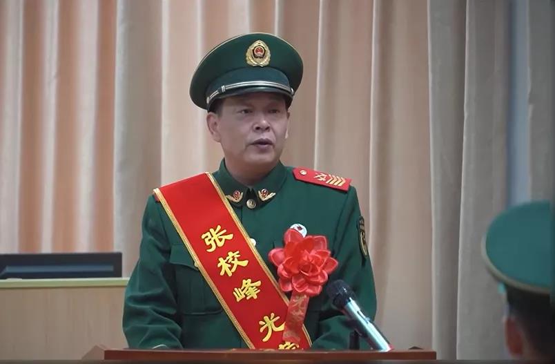 “兵王”离开军营，留下了这些“礼物”