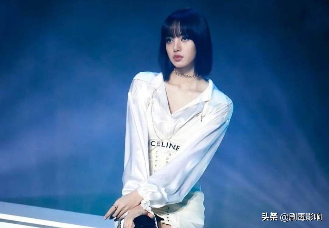 最美女星(全球最美女星TOP10：迪丽热巴输给Lisa，金高银上榜引来争议)