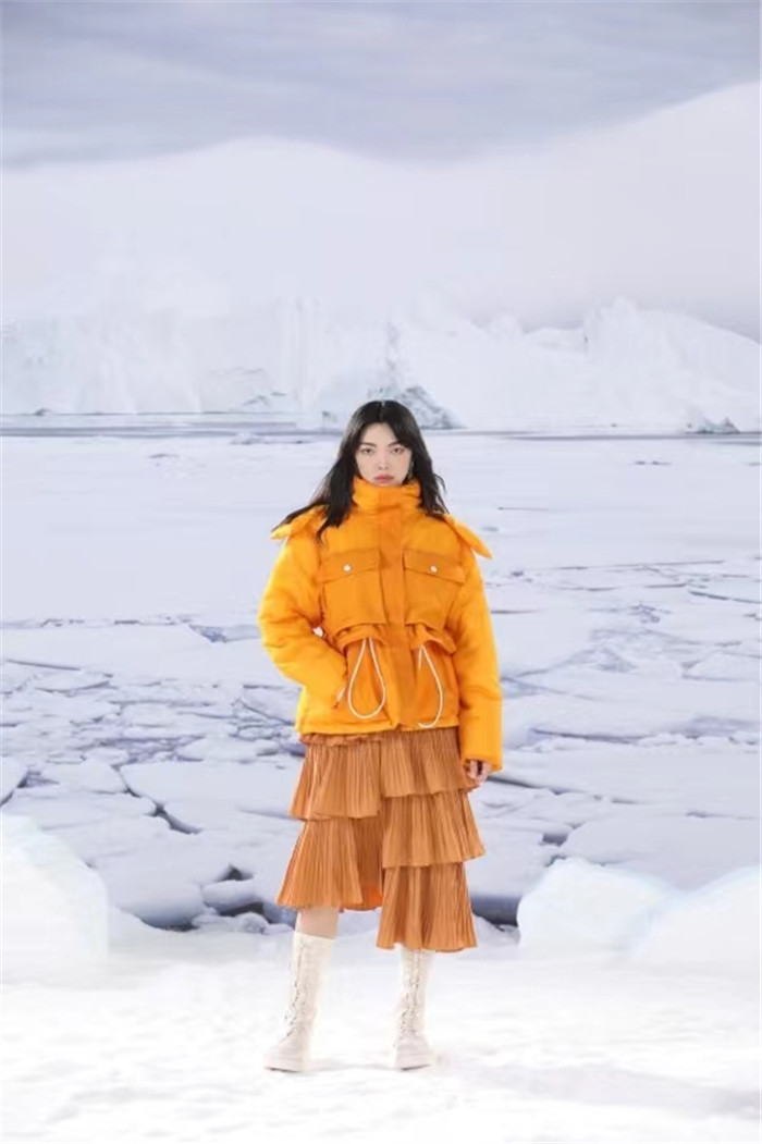 世界尽头的至纯至净——RICO LEE携手YKK亮相2022数字上海时装周