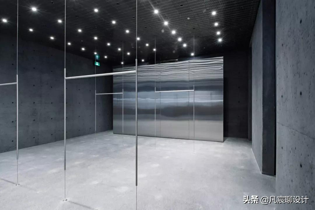 凡宸聊设计:为什么现在网红店设计得都像「装修工地」?