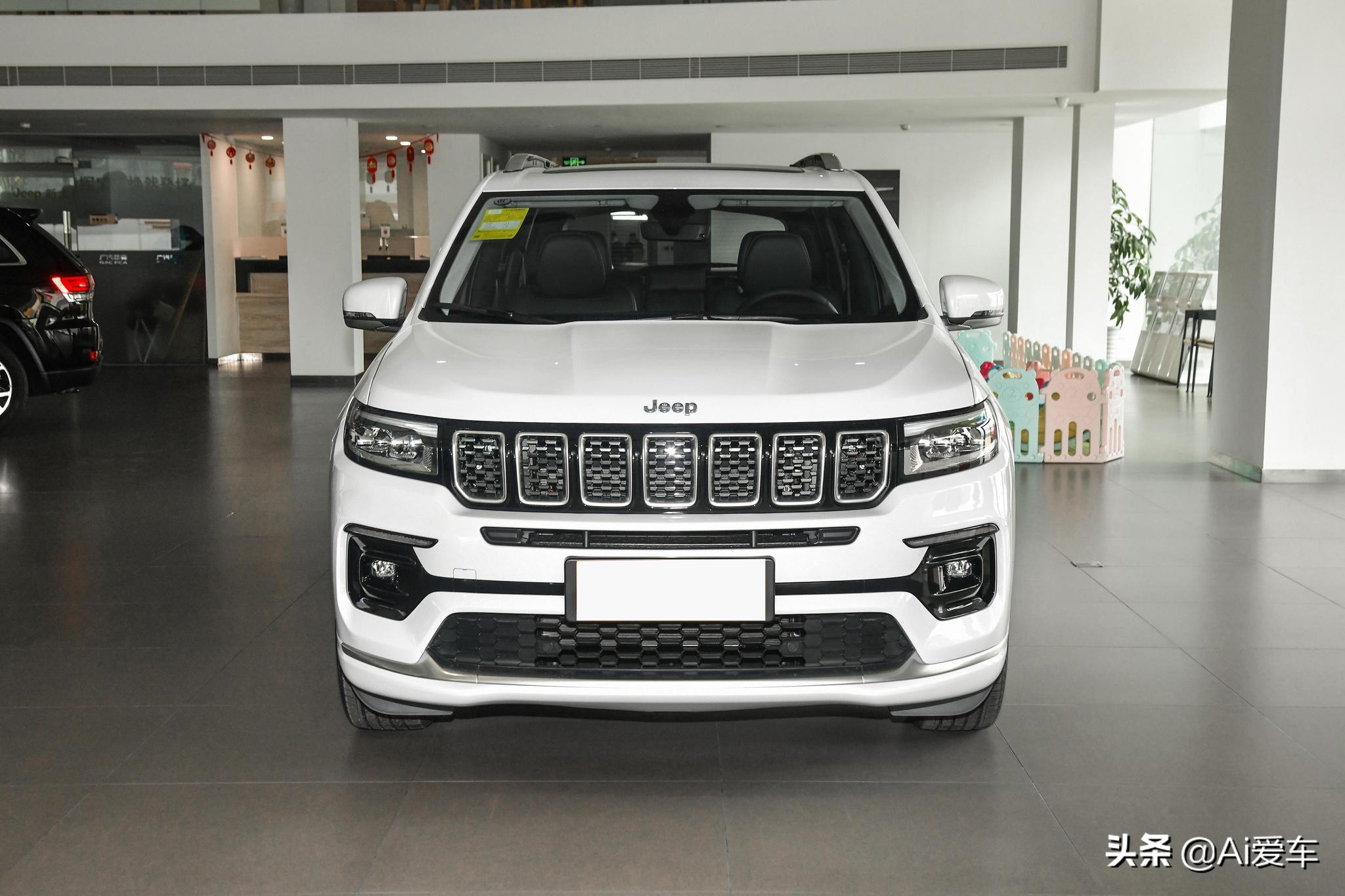 1.6L油耗的大JEEP，合资旗舰级大5座家用SUV，带你看大指挥官PHEV