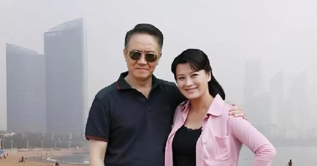 演员李幼斌：再婚成模范继父，亲儿子却让他头疼