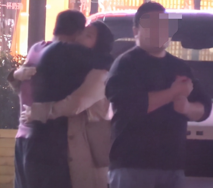 楊坤發文紀念已故女友，滿含深情悔恨錯過，兩位知己都已離世