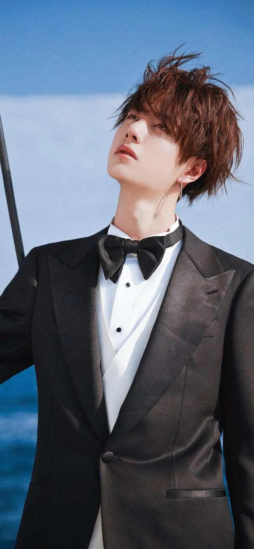 王一博的壁纸图片，你们最喜欢哪张呢