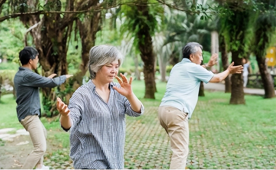 你的老年生活怎么样？4点实在的建议，让你的生活更加潇洒