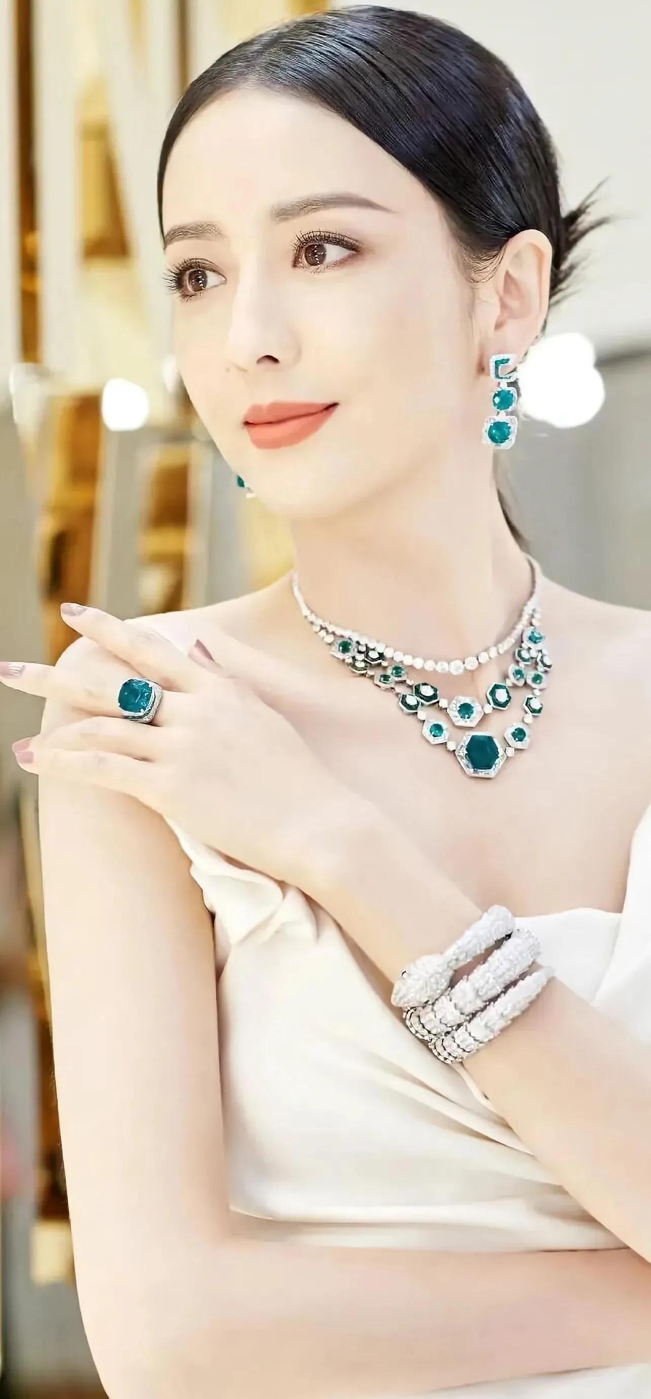 佟丽娅唯美壁纸